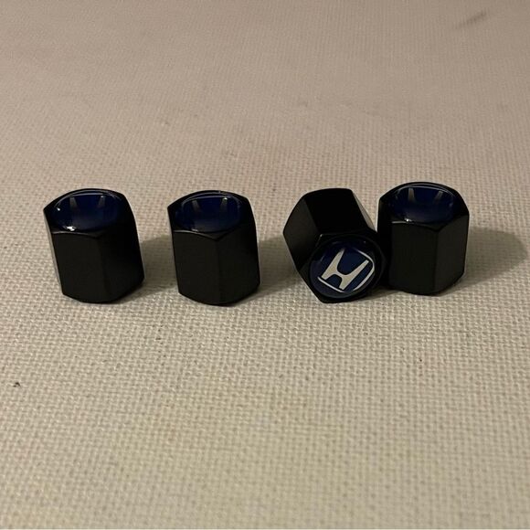 Honda Logo valve Stem caps in Black set of 4 NWT - Picture 2 of 4